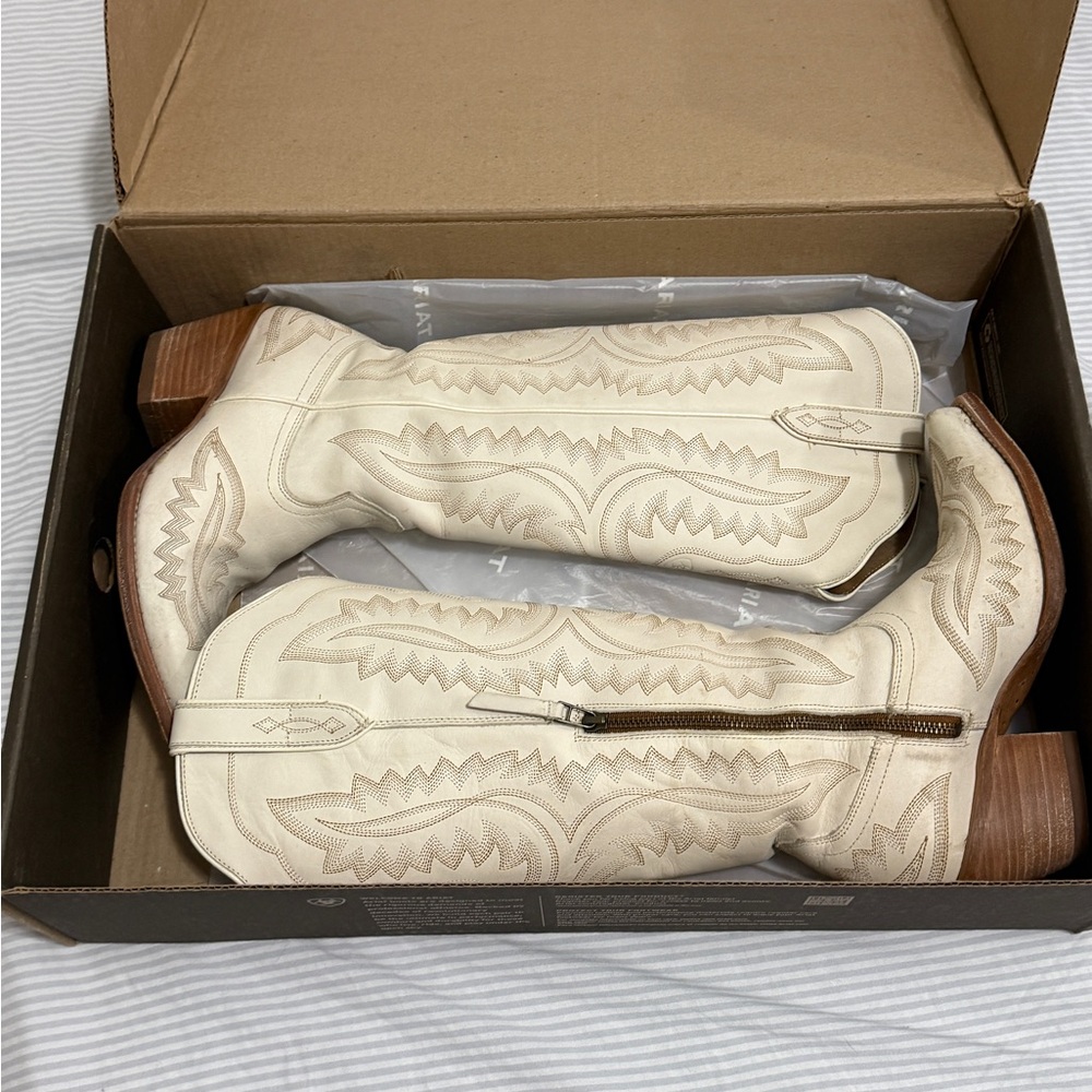 Ariat Casanova cowboy boots